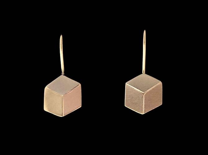 E-161 14K Gold Cube Geometric Earrings by Kenneth Pillsworth